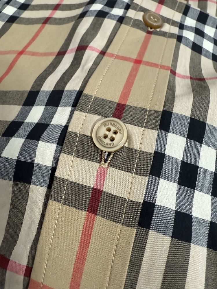 Camasa Burberry colectie noua 2025