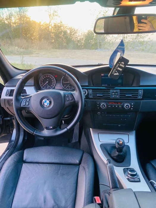 BMW e90 320D Facelift Swap Seria 3