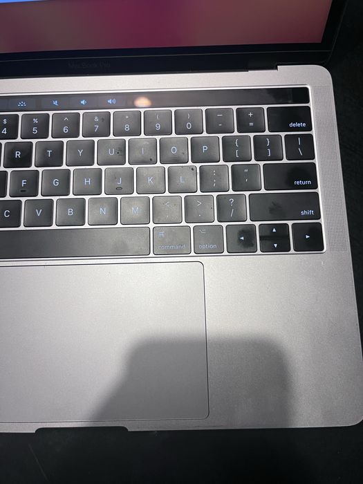 MacBook Pro 13” 2017 Touch Bar – MDM, pentru piese