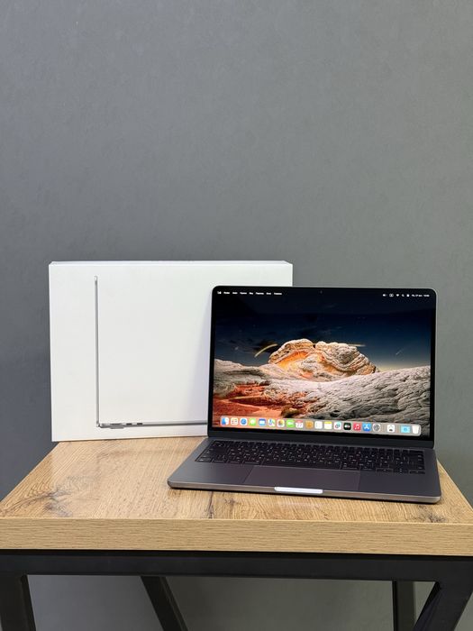 MacBook Air M3 8/256 GB 13’ АКБ 100% 29 цикл | Mobile Zone