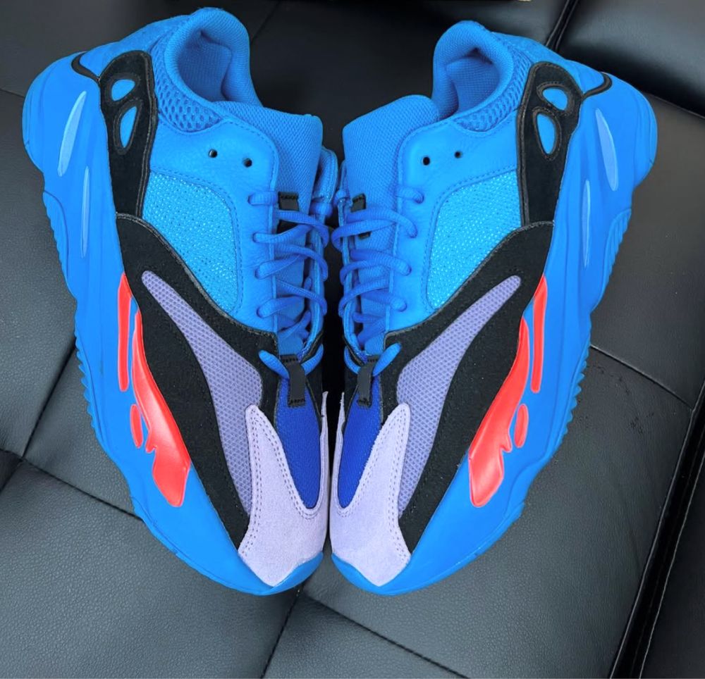 Pantofi Sport Adidas Yeezy 700 Hi Res Blue- 100% originali
