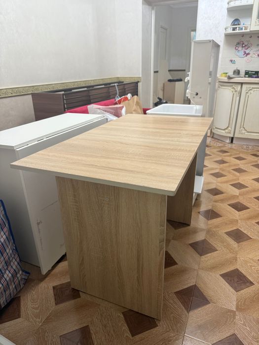 Стол небольшой ЛДСП