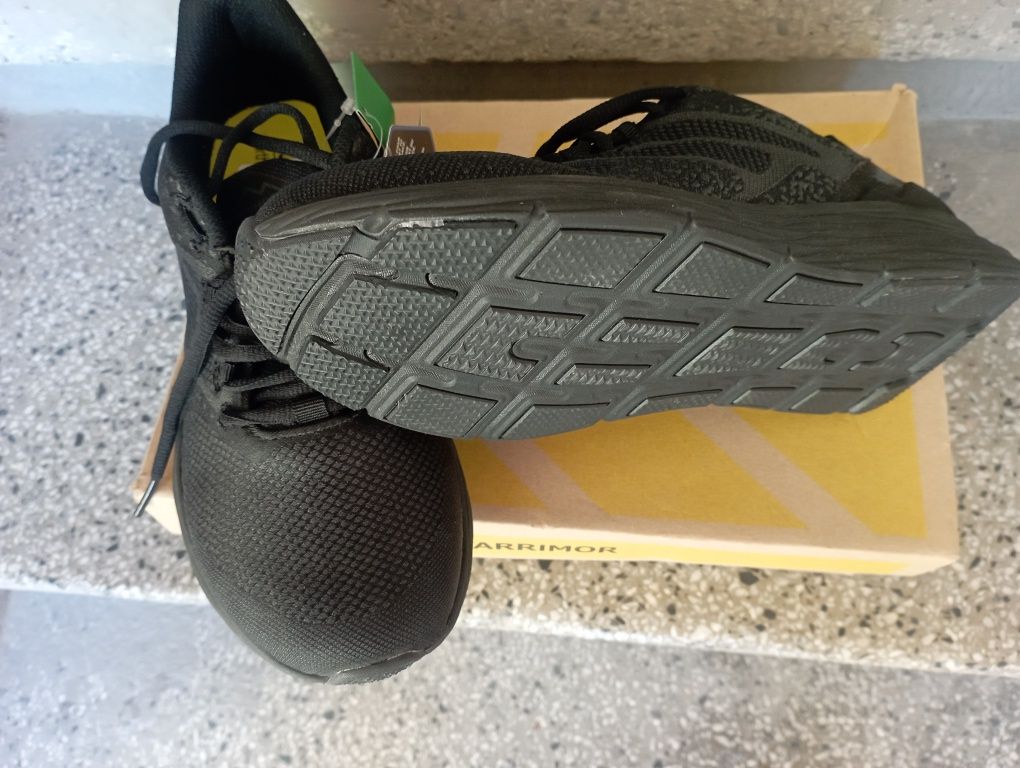 Нови мъжки маратонки Karrimor