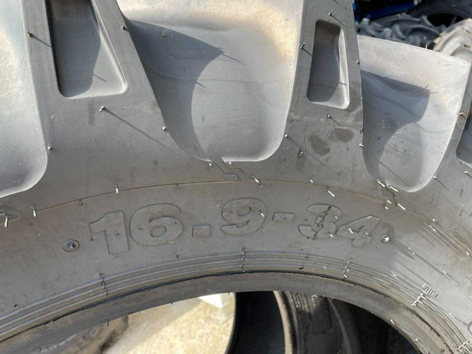 Anvelope agricole de tractor spate cu 14pliuri 16.9-34 Cauciucuri