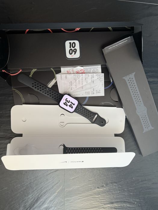 Apple watch 7 45mm Nike edition