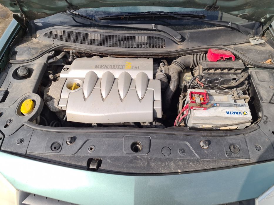 Dezmembrez Renault Megan cabrio/break1.4 16 1.6 16v 1.5dci euro4 piese