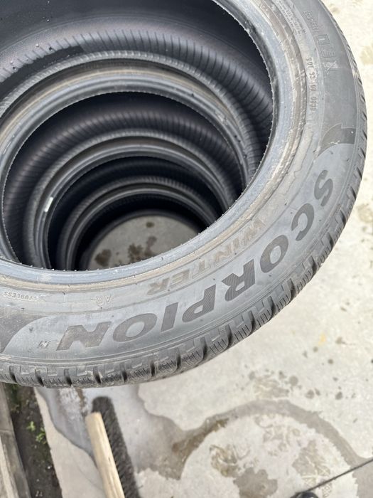 4 anvelope iarna Pirelli Scorpion 235/55r19 an 2023