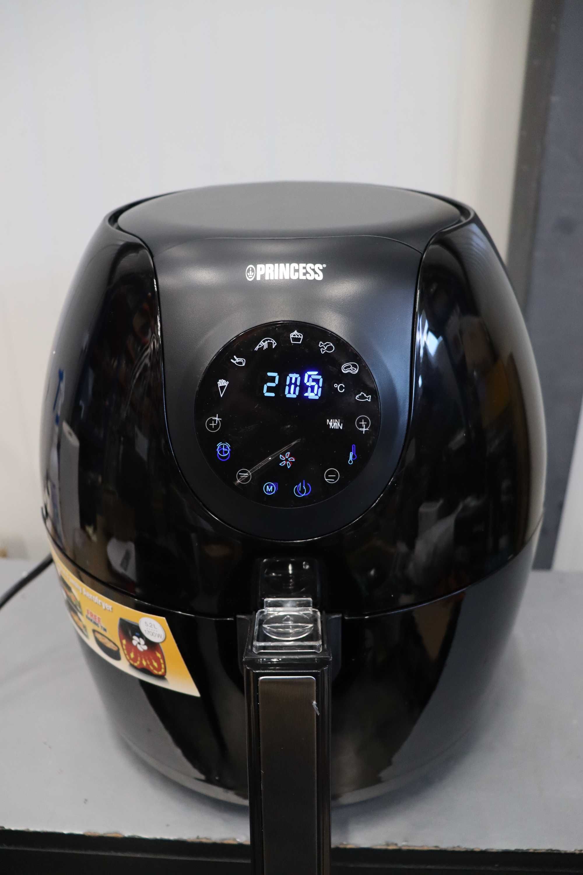 Princess Фритюрник с горещ въздух Air Fryer, 5.2л. 1700W, ПРОМОЦИЯ!