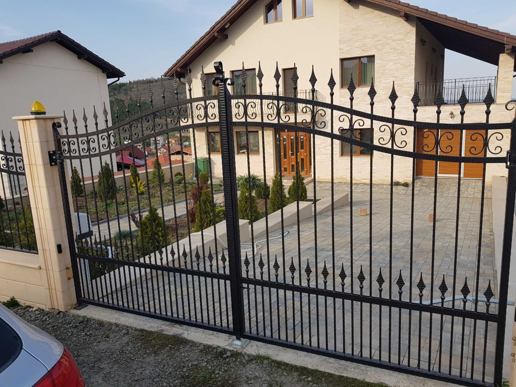 Porti garduri metalice si din fier forjat