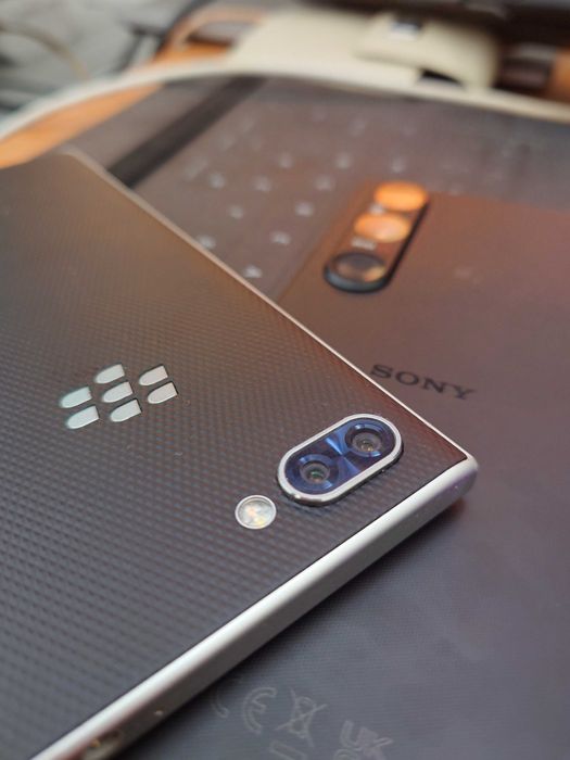 Blackberry key2 silver 64gb 6 ram