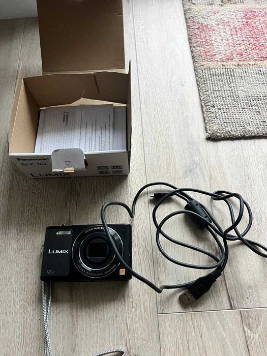 Panasonic Lumix SZ10, compact wifi, wide