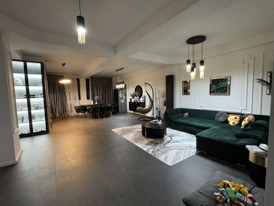 Vand apartament 113 mp ultra lux