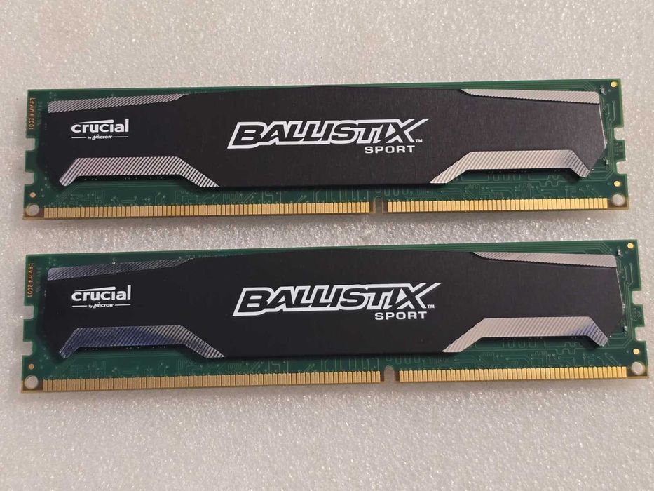 Kit memorie RAM Ballistix Sport 8GB (2 x 4GB) DDR3 1600 (PC3 12800)