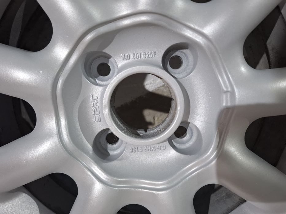 4x100 VAG Оригинални алуминиеви джанти