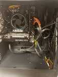 Vand calculator gaming plus monitor tastatura casti si maus.