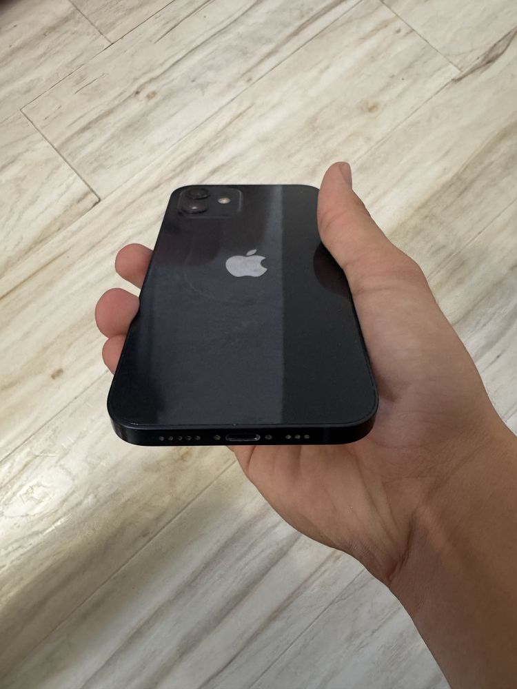 Iphone 12 128 гигабайт 85% аккумулятор. Возможен обмен на фикс