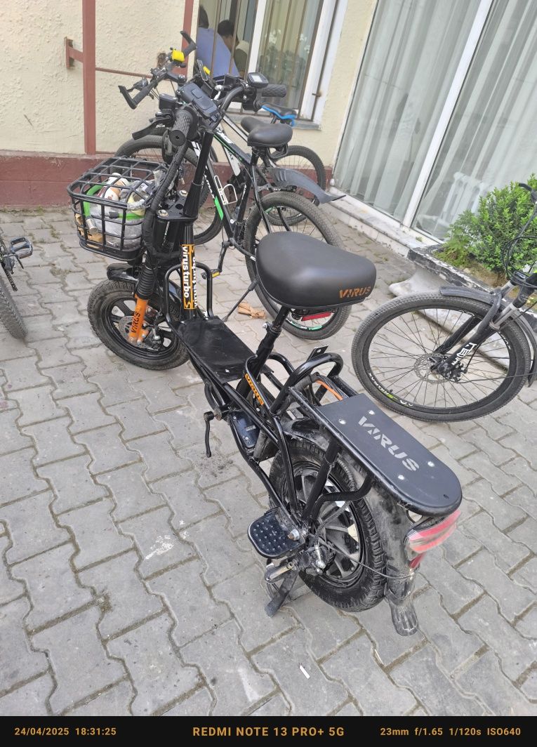 Monster skuter turbo