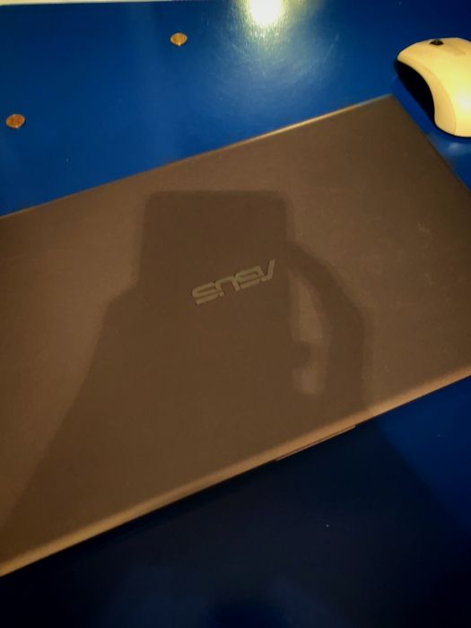Продам ноутбук Asus vivobook
