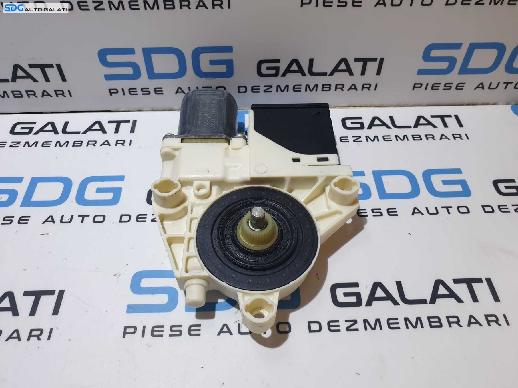 Motoras Geam Macara Electrica Usa Portiera Dreapta Spate Renault Megane 3 2008 - 2015 Cod 827306548R 0130822331