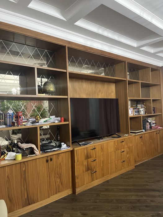 Встроенный шкаф из шпона