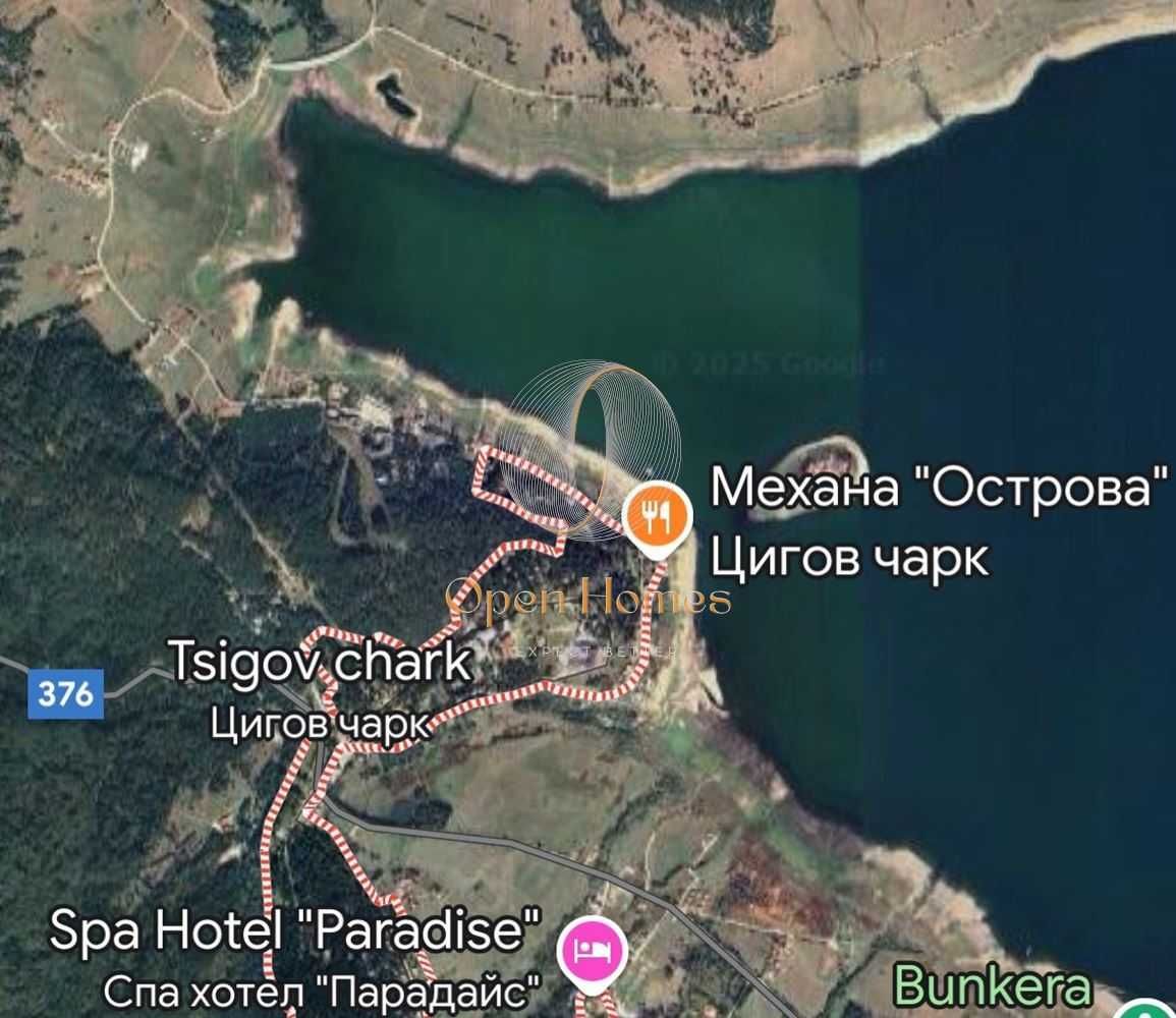Парцел нна първа линия на яз. Батак