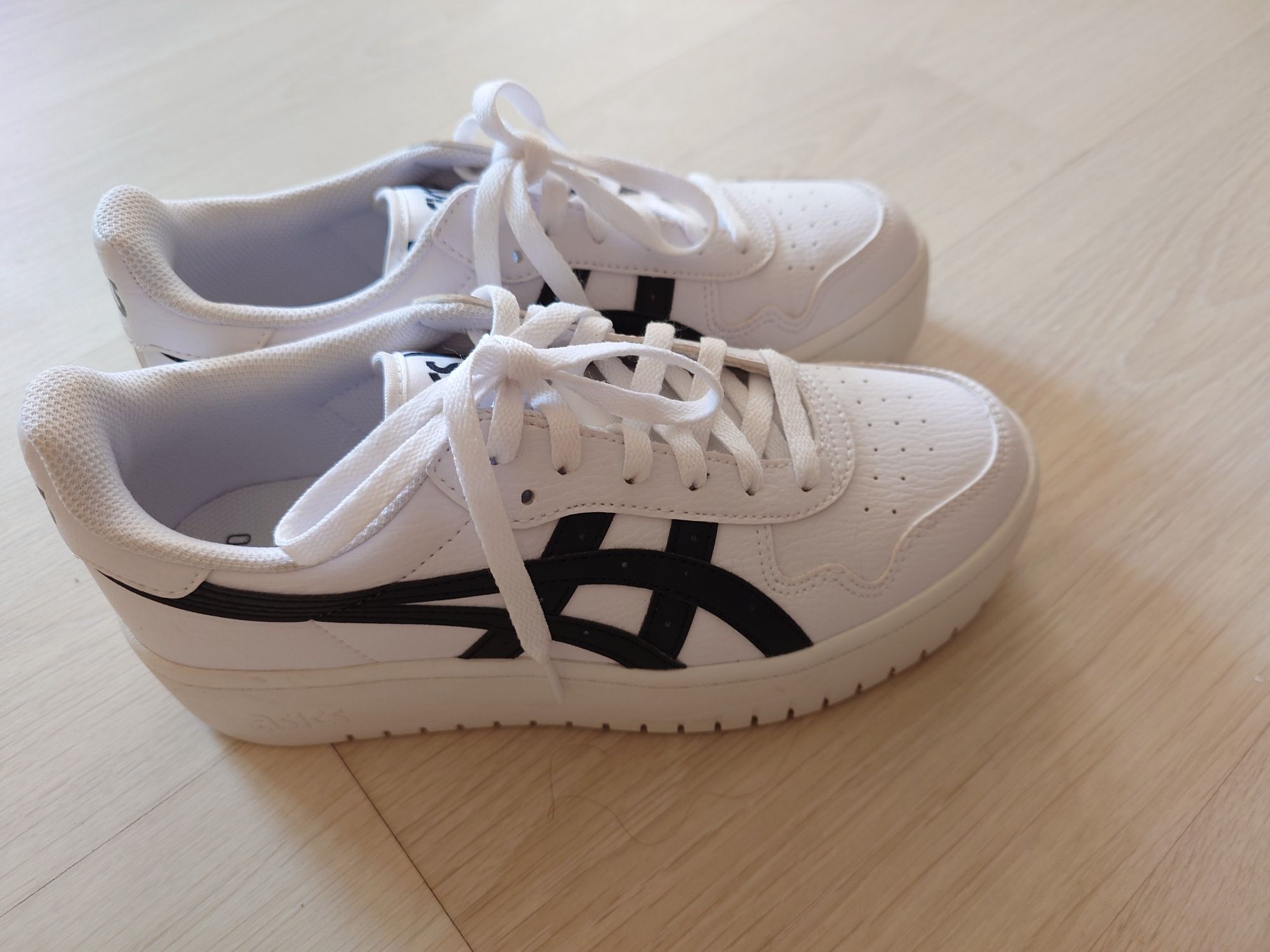 Asics дамски кецове
