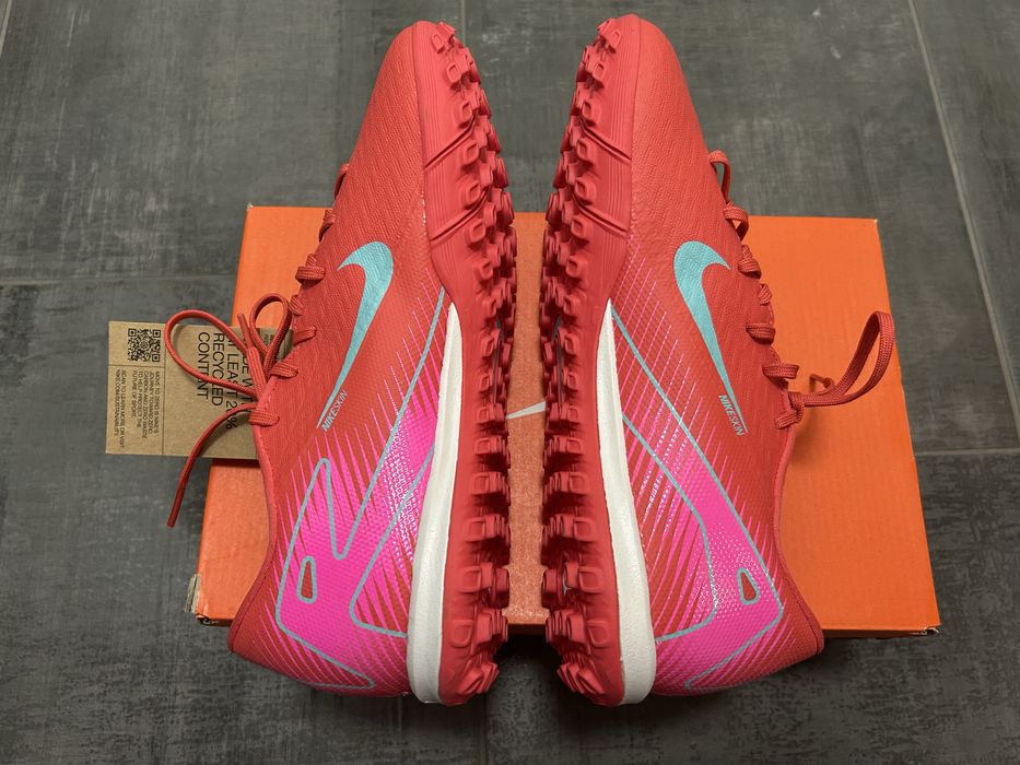 Детски Футболни стоножки(40. номер), Nike ZOOM VAPOR 16 ACADEMY