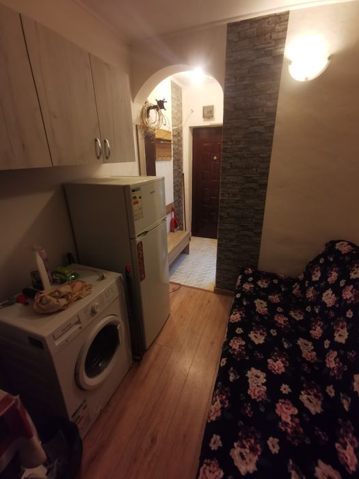 Închiriez garsoniera confort 2