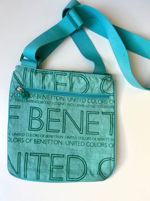 Benetton малка текстилна чанта в светло зелен цвят