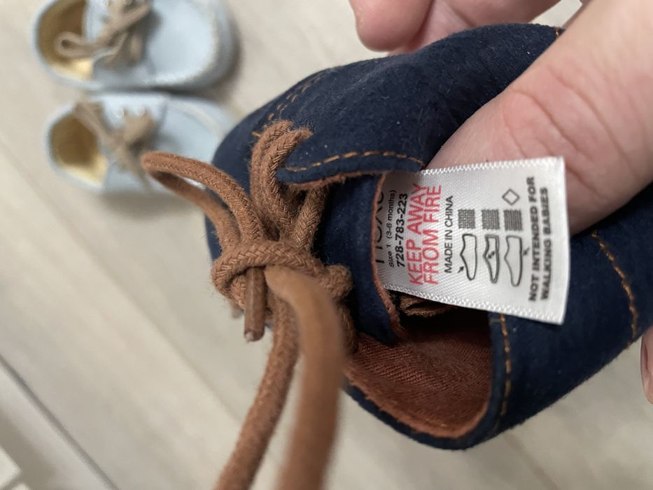 Vand pantofi bebe 17, 18,