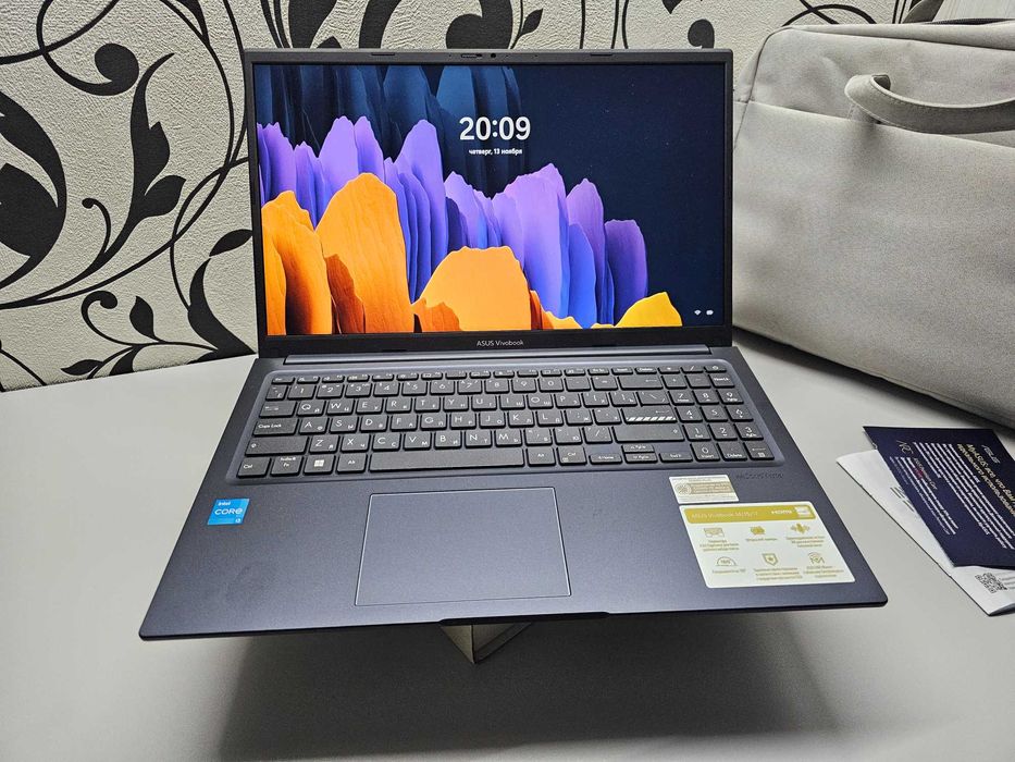 ПРОДАМ ASUS Vivobook 15V Ноутбук Core™i3-1315U/8GB/256SSD/15.6"iPSFHD.