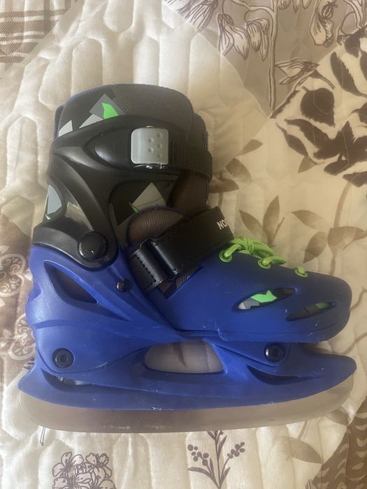 Продам детские коньки