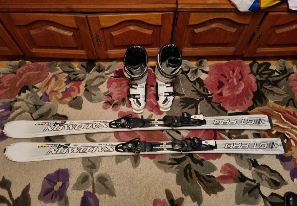 Clapari Salomon X3 - Flex 130 si Schiuri Salomon GT PRO