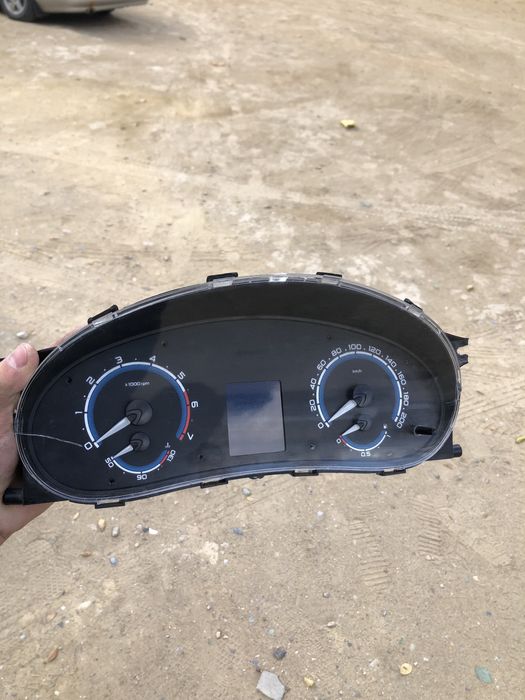 Шиток прибора приора 2