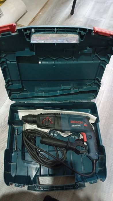 Перфоратор БОШ. Оригинал