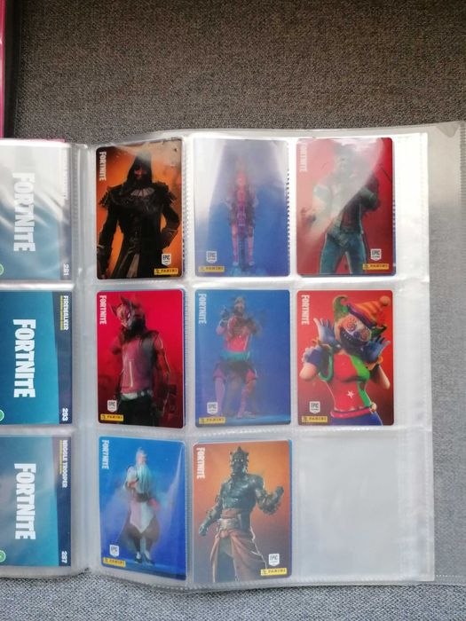 Vand Carti Cartonase Fortnite Reloaded in album 85% complet