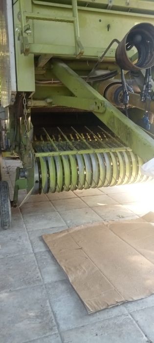 Presa Claas rollant 66