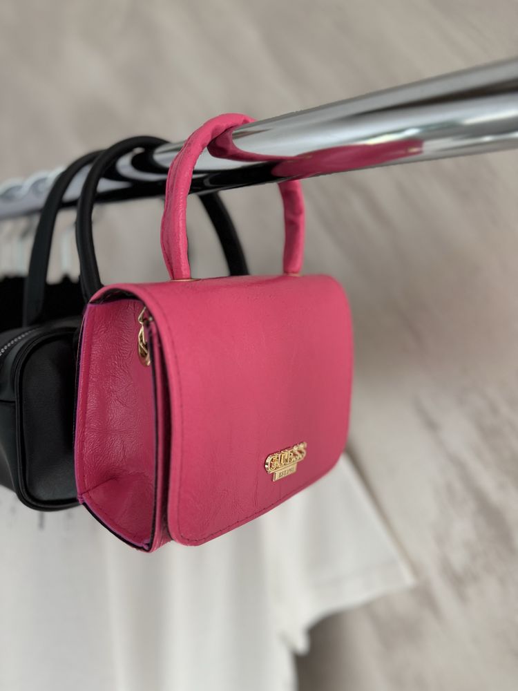 Дамска чанта guess