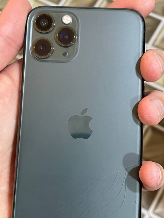 IPHONE 11pro - 256gb, mosh rang ishlashi juda ham yaxshi uzm ishlatgan