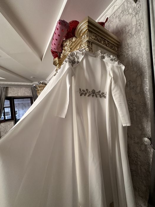 Свадебные платья