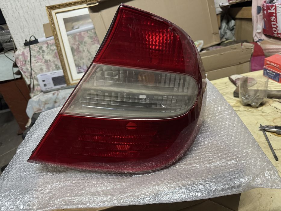 Продам задний фонарь камри 30