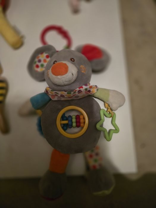 Лот от играчки от бебе до 12месеца