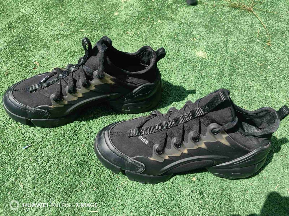 Dior D-Connect Sneakers