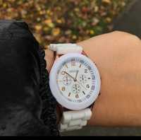 Дамски часовник с бяла силиконова каишка GENEVA