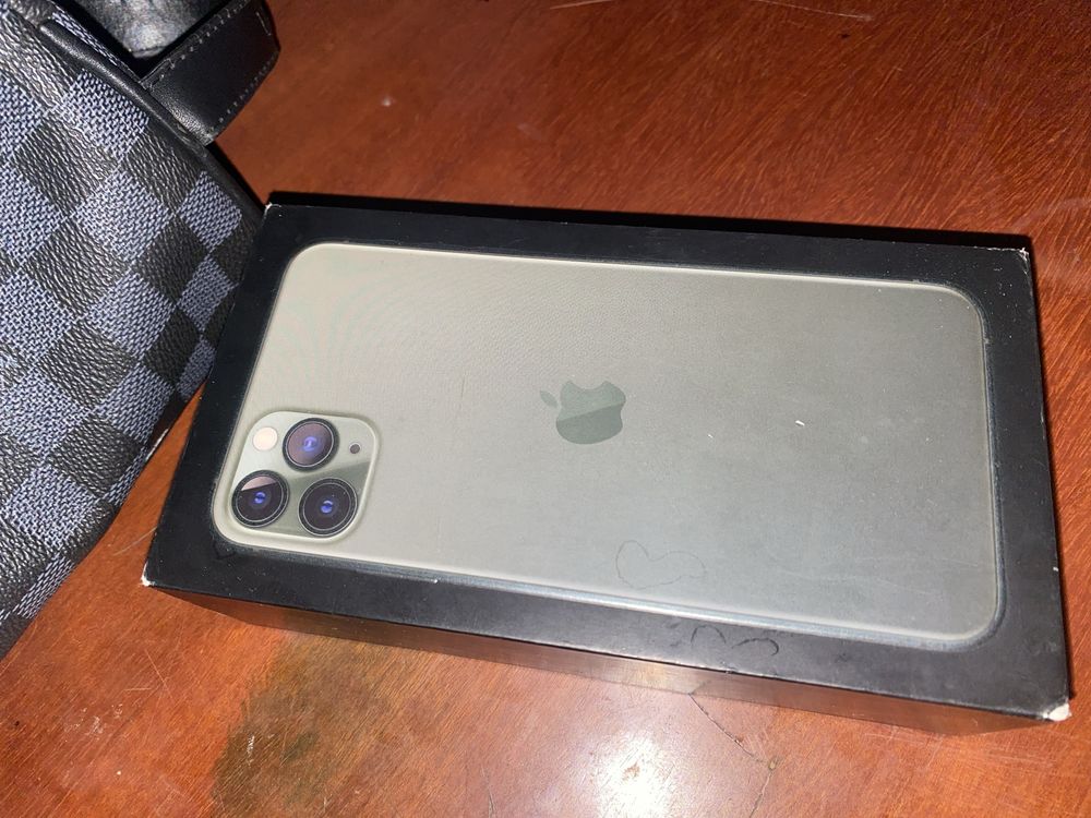 Iphone 11 Pro Max 256gb 220$