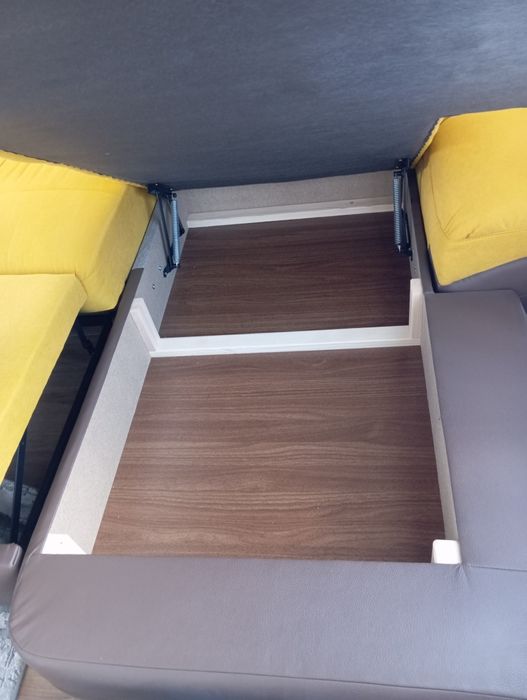 Vând canapea extensibila