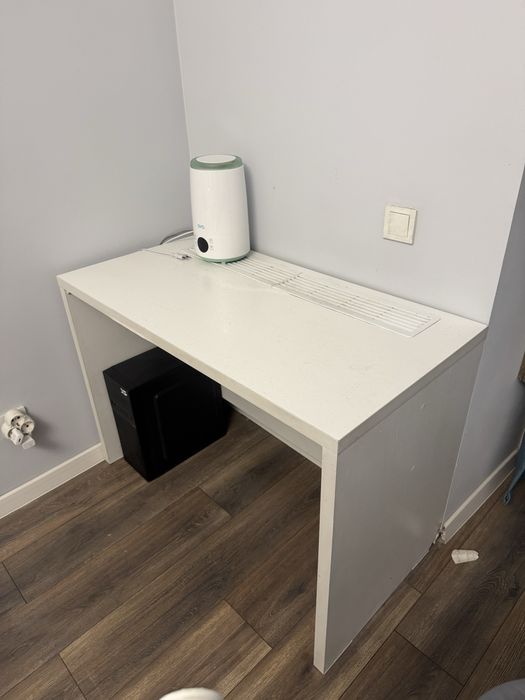 Письменный стол