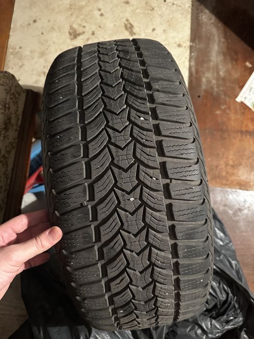 Anvelope 225/45/18  iarna