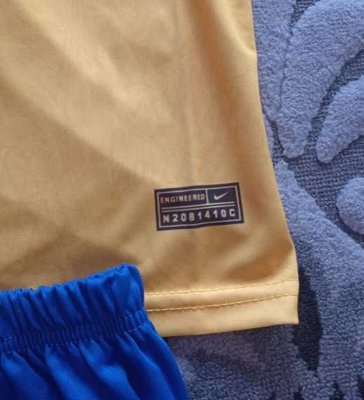 Чисто нов оригинален детски екип на Барселона - Гави