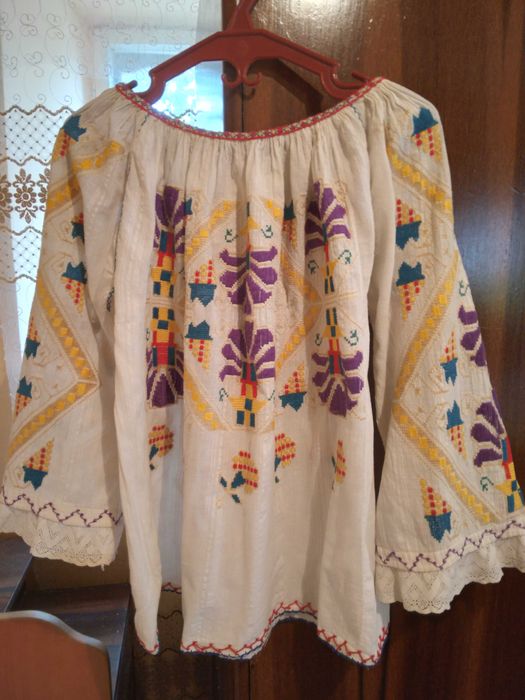 Costum popular original